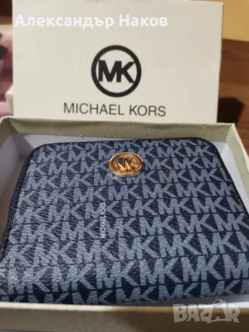 Дамски портфейл Michael Kors, снимка 1 - Портфейли, портмонета - 48146072