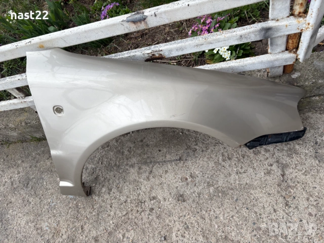 Преден десен калник Шкода Супърб 1-седан