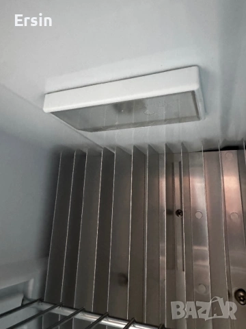 Хладилник Dometic RM5380  (Свален от чисто нов Кемпер)  , снимка 10 - Хладилни чанти - 51291725