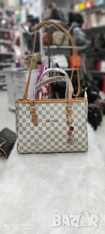 чанти 32х25см tommy hilfiger louis vuitton michael kors chanel gucci tommy hilfiger , снимка 5 - Чанти - 51458189