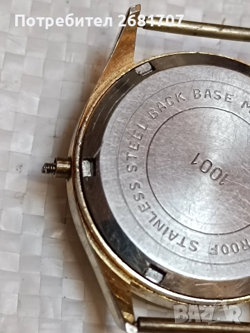 позлатен дамски часовник Refest, снимка 4 - Дамски - 52966684