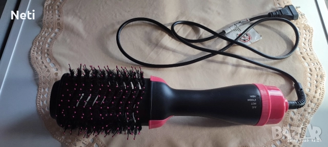 Електрическа четка за коса, снимка 5 - Преси за коса - 52501532