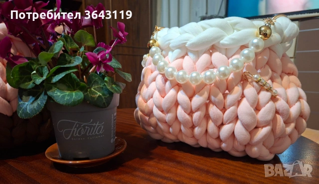 Дамска чанта "MARSHMALLOW ", снимка 4 - Чанти - 53885732