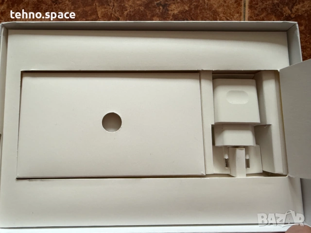 Huawei MediaPad M5 Lite 10.1" LTE + Писалка + Калъф + Кутия, снимка 6 - Таблети - 54158478