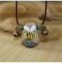 Дамско керамично колие - пчеличка (006), снимка 1 - Колиета, медальони, синджири - 44970797