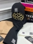 Loewe Комплект Шапка И Шал Лоеве- Бели Или Черни Код E1144, снимка 1