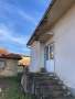 Едностайна къща с двор и стопански постройки с.Медовина, снимка 3