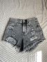 Дамски къси панталони, снимка 1 - Къси панталони и бермуди - 45513159
