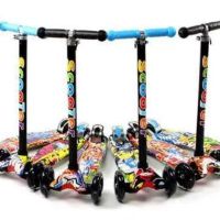 Детски тротинетки триколки със светещи колела, снимка 1 - Скутери и тротинетки - 45438723
