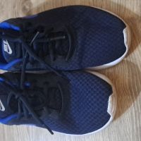 Оригинални летни маратонки Nike 36номер, снимка 3 - Детски маратонки - 45915649