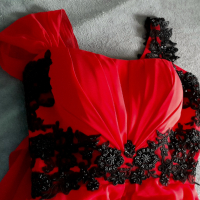 Бална червена рокля, снимка 1 - Рокли - 44994325