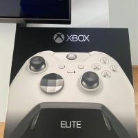 Xbox Elite Controller, снимка 3 - Джойстици и геймпадове - 45339662