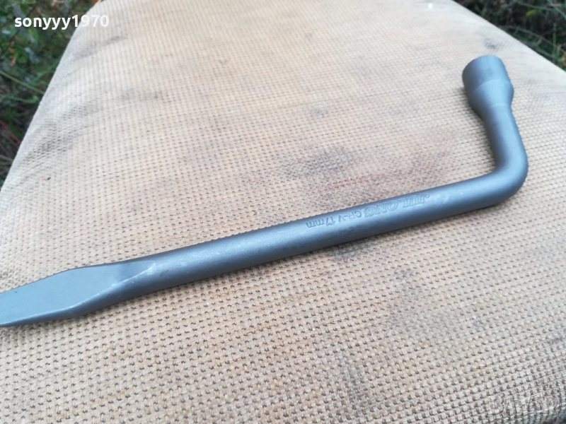 КЛЮЧ 17мм ЗА ГУМИ-ЯК УСИЛЕН ПЛЪТЕН 0511251618, снимка 1