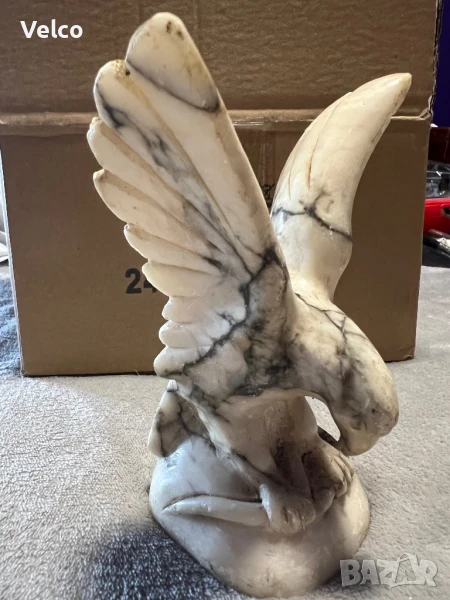 мраморна статоетка орел, снимка 1