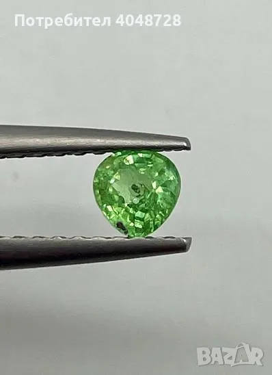 Естествен гранат цаворит 0.60ct., снимка 1