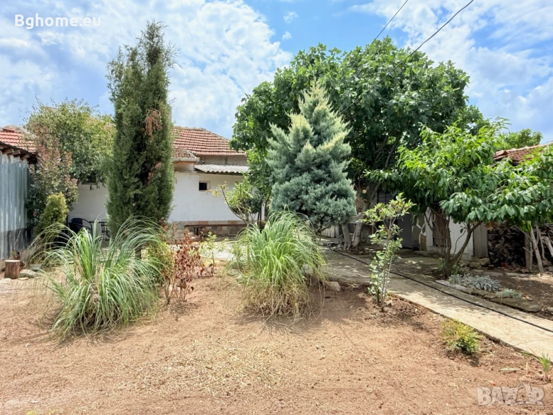 Къща за продажба в гр.Средец, снимка 1