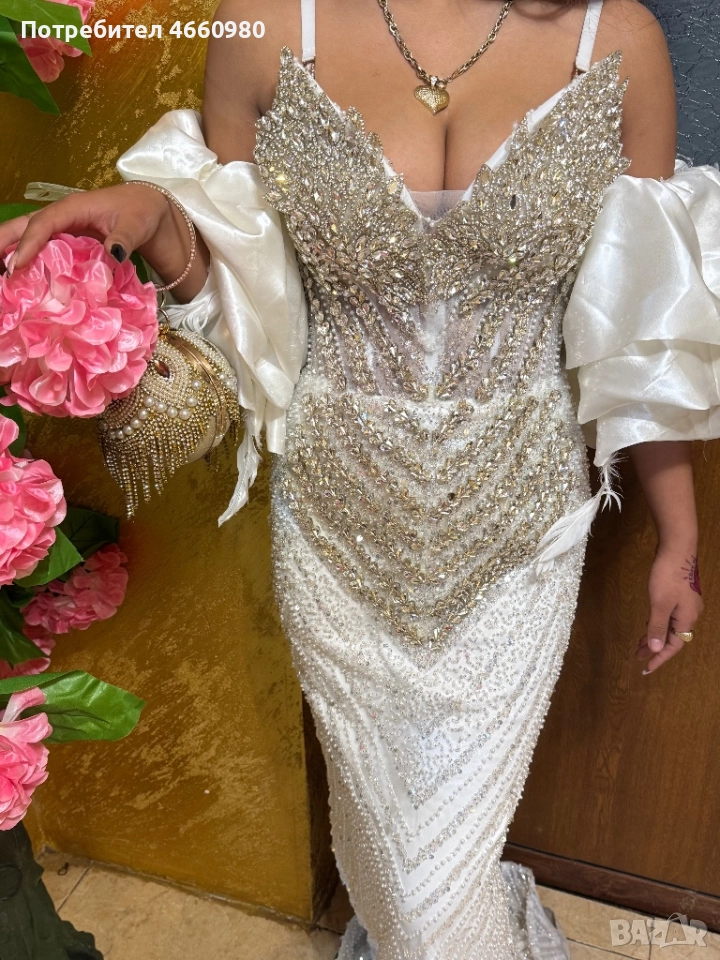 Продавам официална рокля ✨ ✔️ Цена със ръкавиците: 700 лв ✔️ Цена без ръкавиците: 550 лв Роклята е и, снимка 1