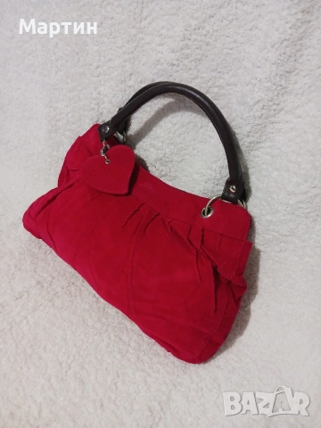 Червена чанта, снимка 3 - Чанти - 53661078