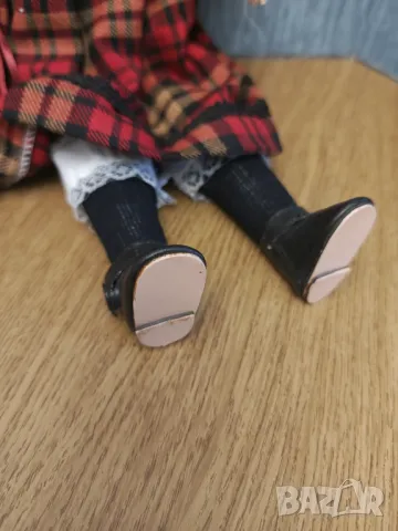 Колекционерска порцеланова кукла 70 год, снимка 6 - Колекции - 50317442