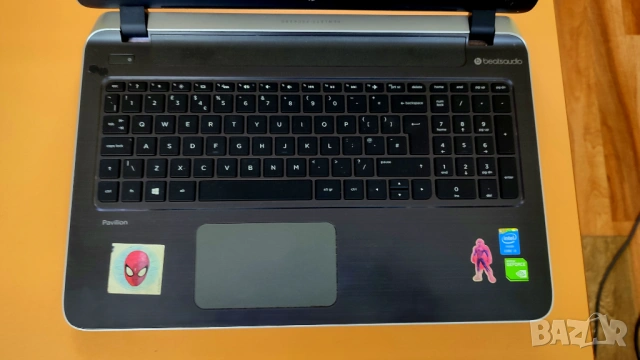 Лаптоп HP Pavilion 15-p052su  на части, снимка 2 - Лаптопи за дома - 53812146