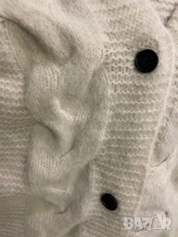 Предлагам нова дебела жилетка с етикет Bik Bok,ч, снимка 9 - Жилетки - 53843065