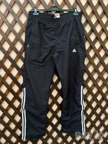 Спортно долнище Adidas — размер М, снимка 1 - Спортни дрехи, екипи - 46467909