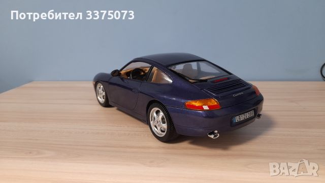 Porsche 911 Carrera 1:18 Burago , снимка 3 - Колекции - 45567735