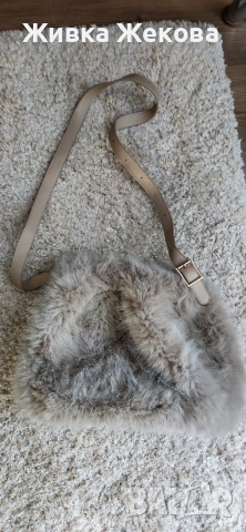 бежова пухкава чанта , снимка 3 - Чанти - 53176779