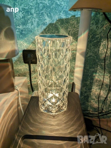Кристална LED лампа Rose Diamond | Дистанционно и батерия, снимка 4 - Друга електроника - 53940450