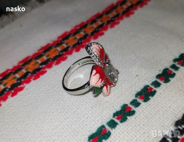 Флорален пръстен, снимка 18 - Антикварни и старинни предмети - 46470585