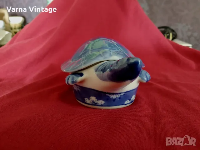 Стара порцеланова кутия за бижута Костенурка., снимка 2 - Антикварни и старинни предмети - 49296971