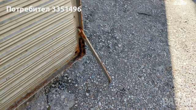 ПРОДАВАМ МАСИВНИ ЖЕЛЕЗНИ ГАРАЖНИ ВРАТИ В МНОГО ДОБРО СЪСТОЯНИЕ, снимка 9 - Гаражни врати - 54129292