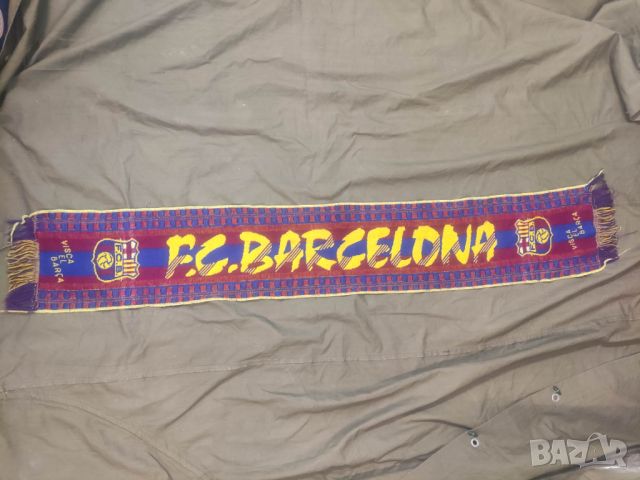 Продавам футболни шалче на Дървена звезда,Порто ,Барселона., снимка 2 - Футбол - 45990232