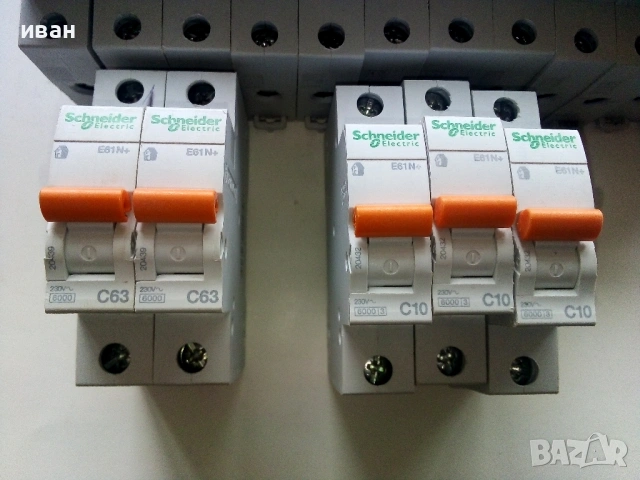 Автоматични монофазни предпазители Schneider Elecctric 30бр.нови., снимка 6 - Други машини и части - 53946356