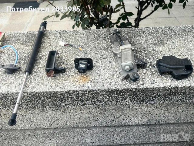 Mazda Cx7 обурудване на задна врата. 