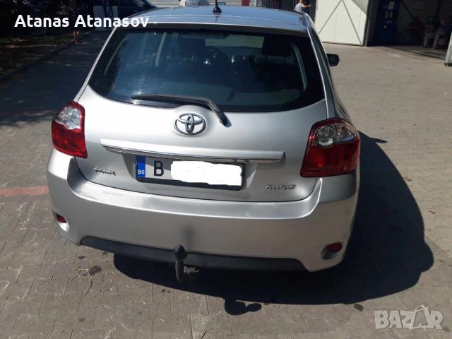 Toyota Auris 1.33 2010, снимка 5 - Автомобили и джипове - 45326580