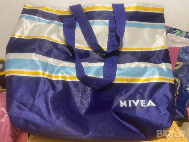 Плажна чанта Nivea, снимка 2 - Чанти - 46414601