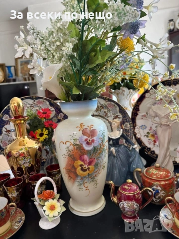 Made in France Napoleon III Hand Painted Opaline Vase with Yellow Bottom Bandage, c1890 Код P2112, снимка 4 - Декорация за дома - 54153500