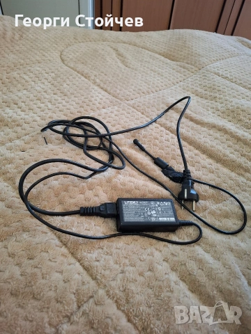 Продавам зарядно за лаптоп Acer 
