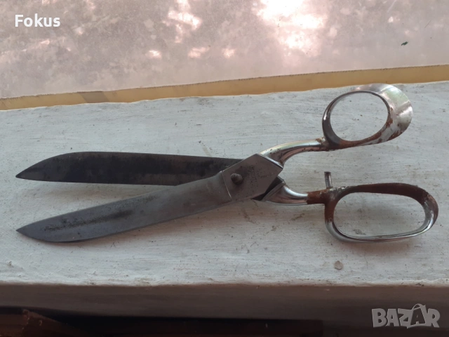 Голяма маркова шивашка ножица страхотен ряз, снимка 2 - Антикварни и старинни предмети - 53422345
