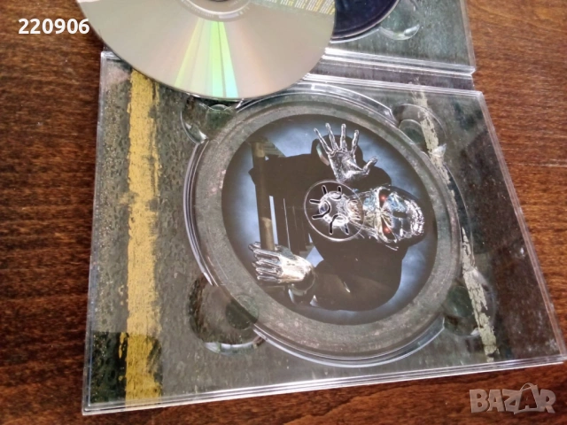 2DVD Iron Maiden – Visions Of The Beast, оригинално издание, снимка 5 - DVD дискове - 54076450