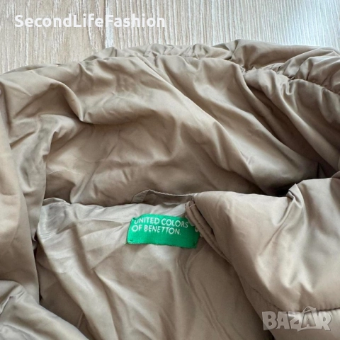 Дамско яке United Colours Of Benetton с качулка, размер UK М резедаво с колан, снимка 2 - Якета - 52858700