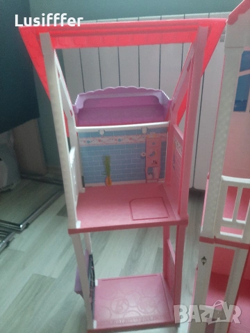 Оригинална къща за кукли Barbie, с аксесоакри, снимка 6 - Кукли - 53843653