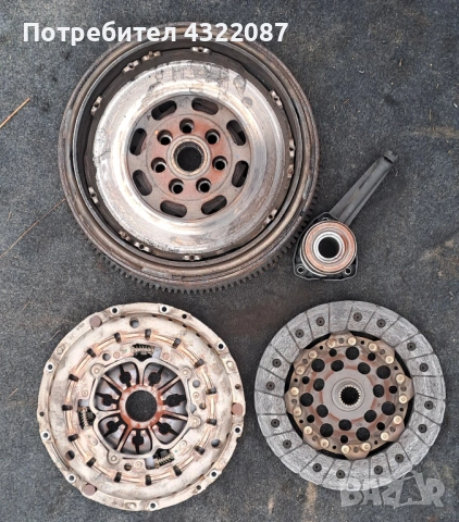 Комплект съединител / демпферен маховик / от Опел Виваро / Opel Vivaro 2.5 CDTI 135 к.с