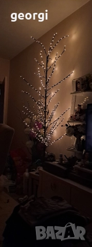 светещо декоративно дръвче