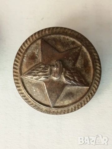 Военни копчета пет вида, снимка 2 - Колекции - 23680271