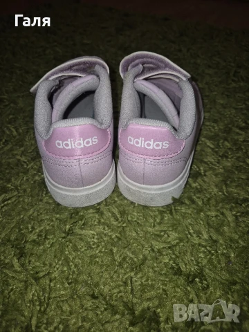 Детски маратонки Адидас, снимка 3 - Детски маратонки - 51311988