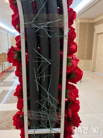 Бяла метална арка с изкуствени рози за сватба и друга декорация, снимка 4 - Други - 52571979