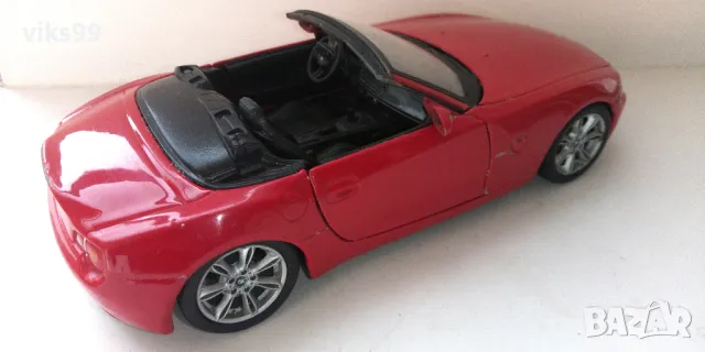 Метална количка Bburago BMW Z4 - Мащаб 1:24, снимка 4 - Колекции - 49011191