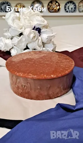 Винтидж кутия от каталин , снимка 1